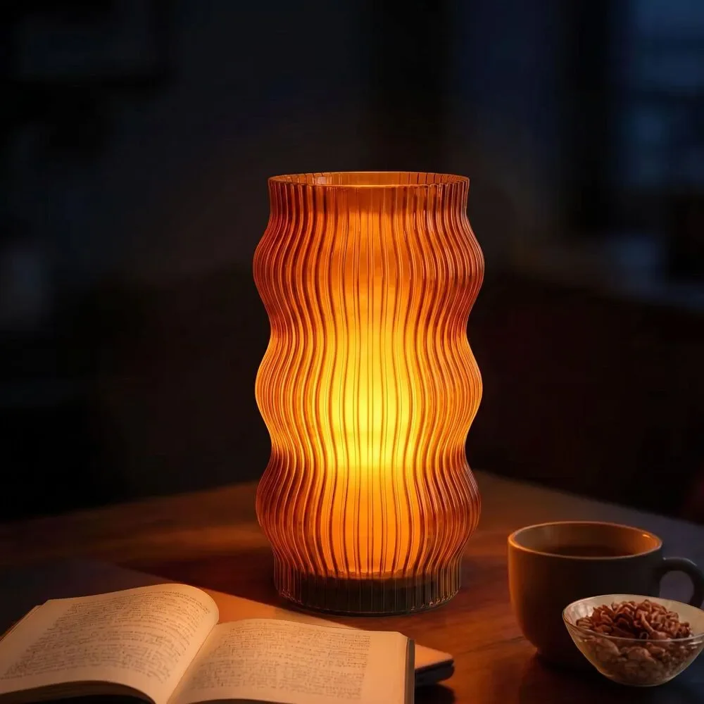 Cozy Wavy Table Lamp, Soft Glow Bedside Light, Sculptural Mood Lighting